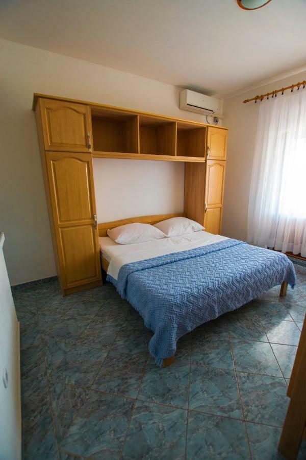 Apartmani Vesna Starigrad Paklenica Exteriér fotografie